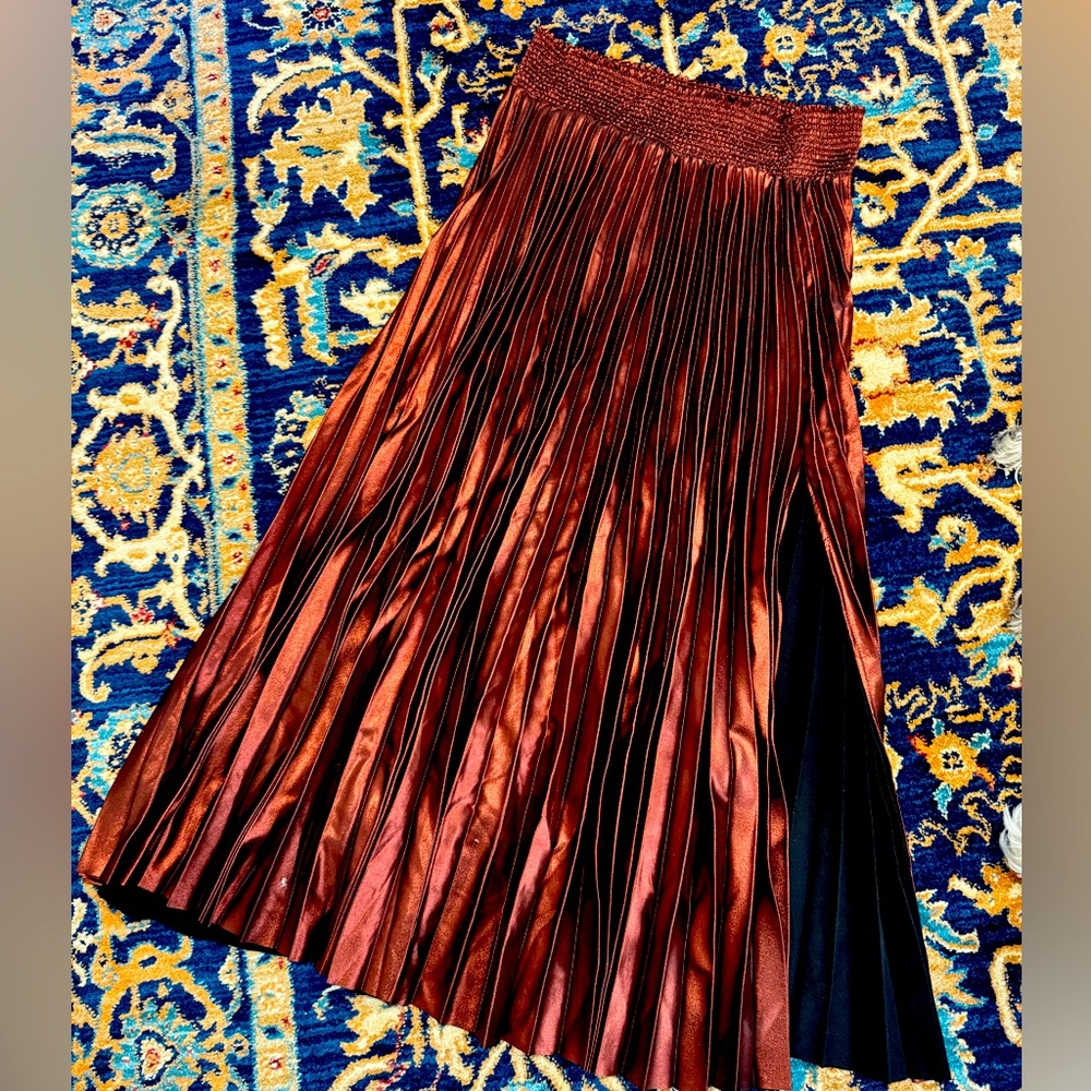 House Of Harlow bronze metallic pleated skirt
